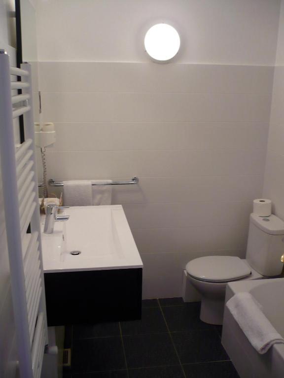 Laennec Hotel Lyon Room photo